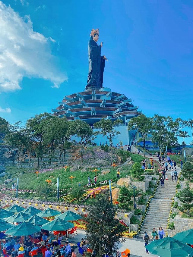 Sun World Ba Den Mountain