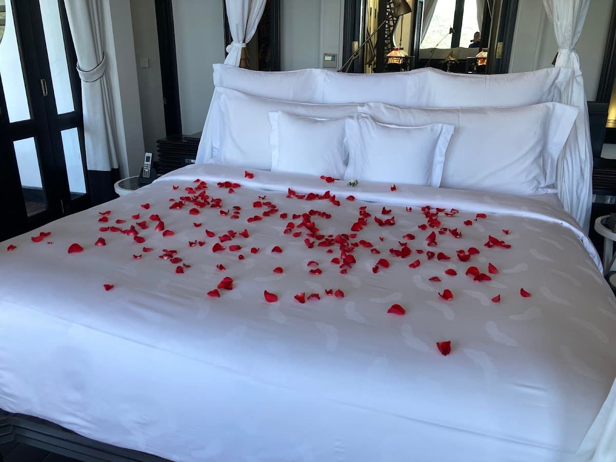 Da Nang Airport - InterContinental Danang Sun Peninsula Resort Transfer Service