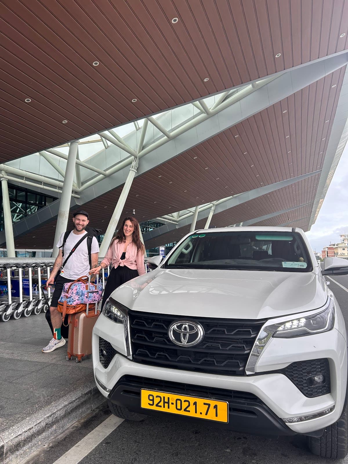 DA NANG AIRPORT/DA NANG - HOI AN Transfer Car