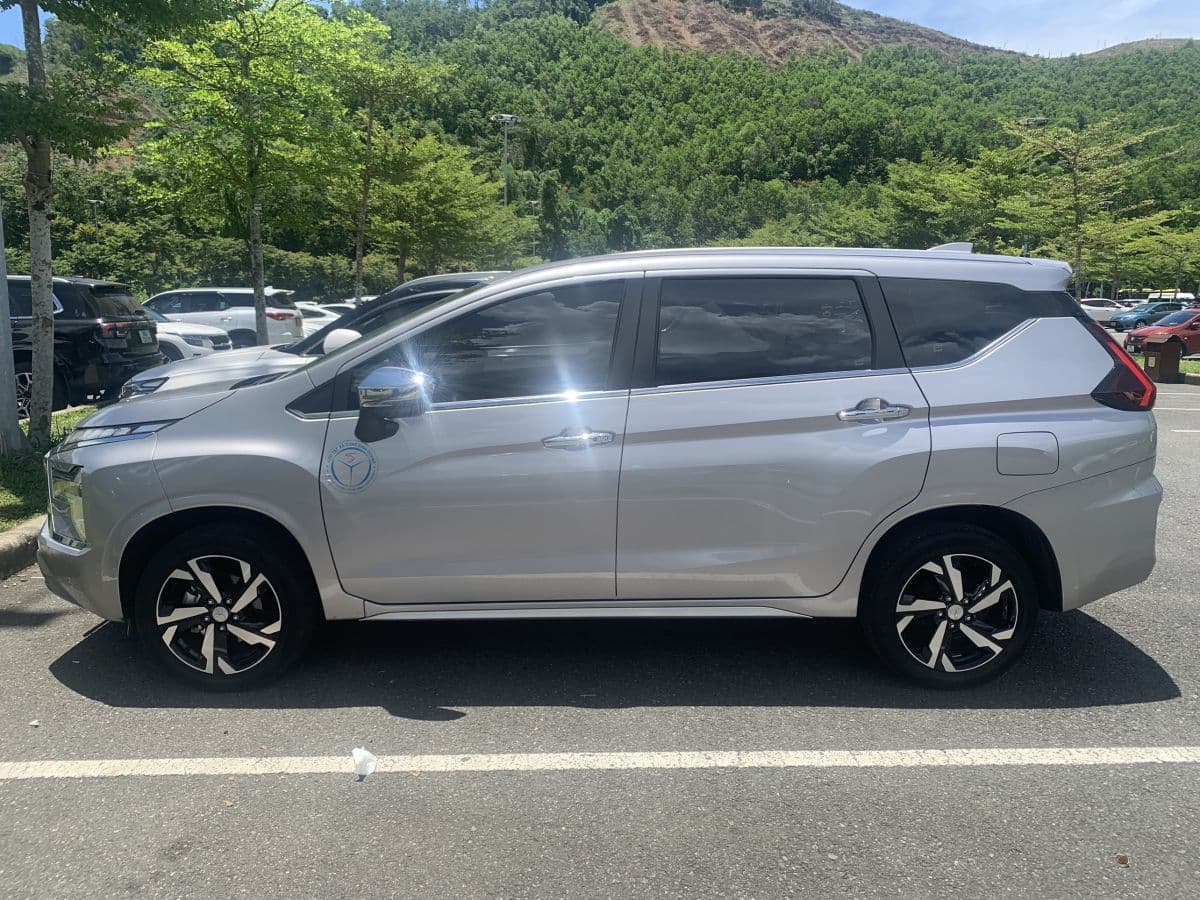 DA NANG AIRPORT/DA NANG - VINWONDER Transfer Car