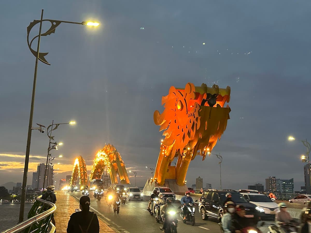 Da Nang Street motorbike Food tours