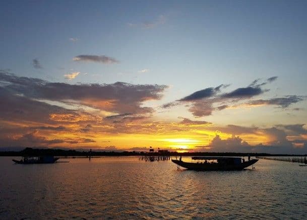 Discover Sunset on Tam Giang Lagoon