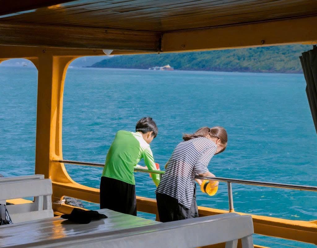 Discovery 3 Island with Cable Car