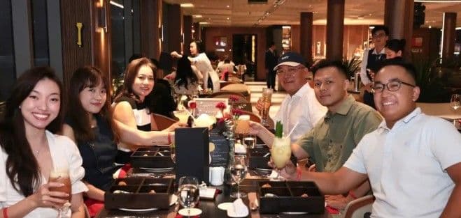 Elite of Saigon Dinner Cruise Experience in Ho Chi Minh City