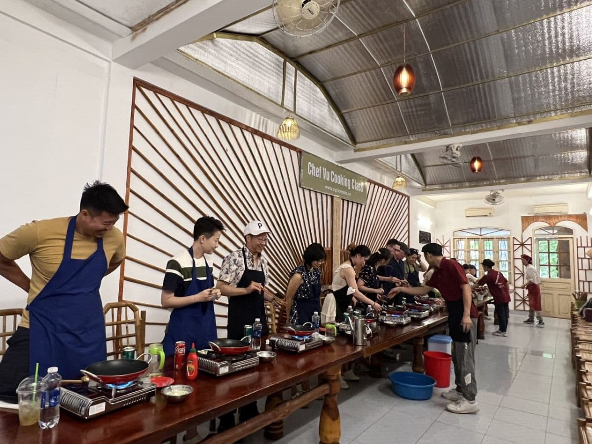 Experience Cyclo Ride, Market Visit and Cooking Class in Ho Chi Minh