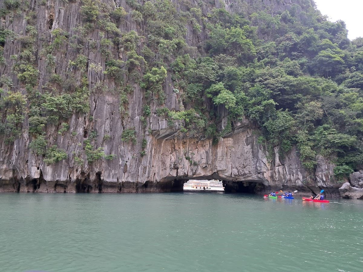 Ha Long Bay One Day Tour From Hanoi