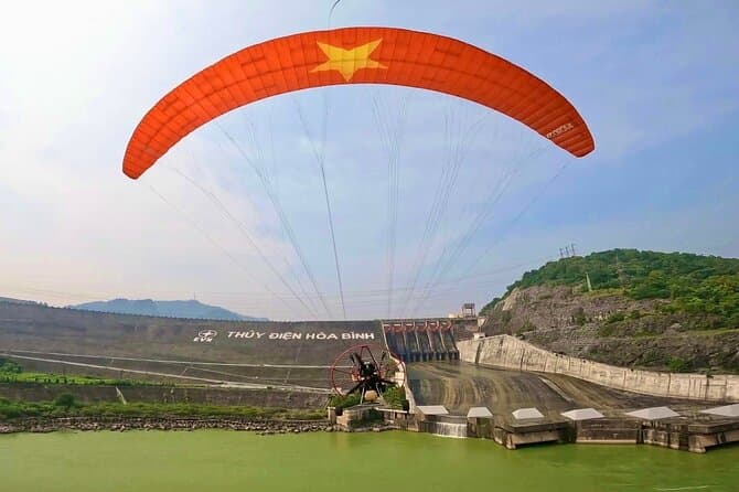 Ha Long Sky Tour: Powered Paragliding
