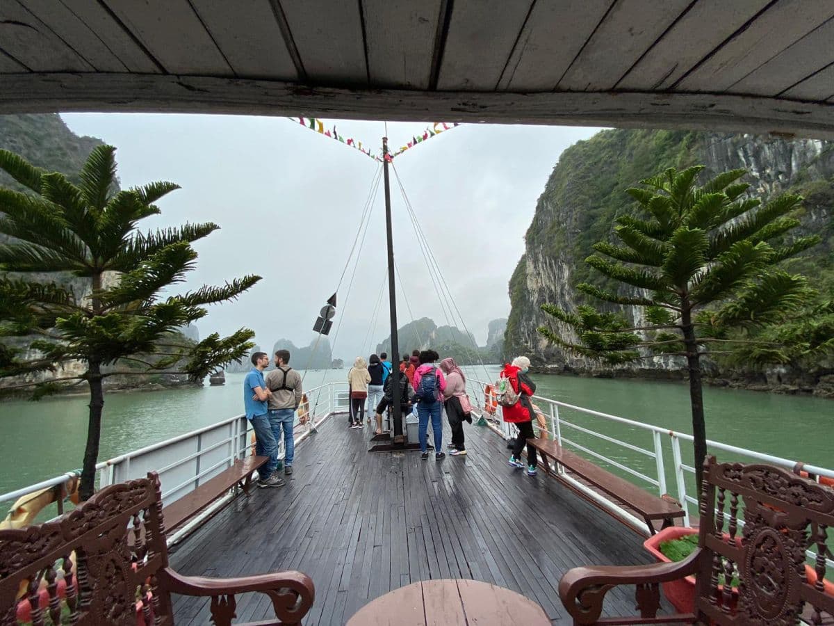 Halong Bay Day Tour 4 Hours Cruising Expressway Transfer