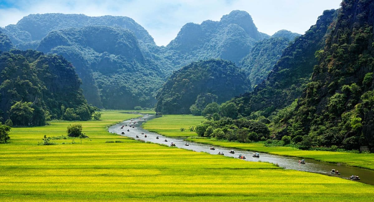 Hoa Lu - Tam Coc Standard Day Tour From Hanoi