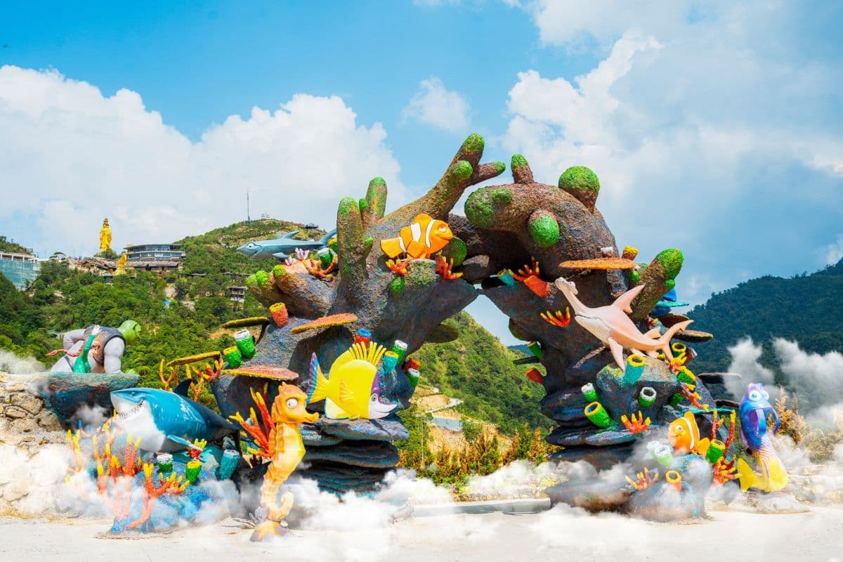 O Quy Ho Heaven Gate and O Quy Ho Fairy Valley