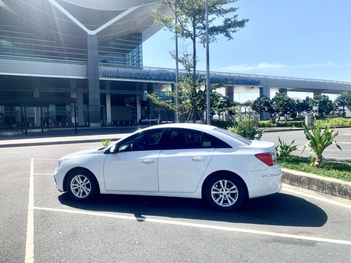 Private Airport Transfer between Cam Ranh (CRX) Airport and Nha Trang