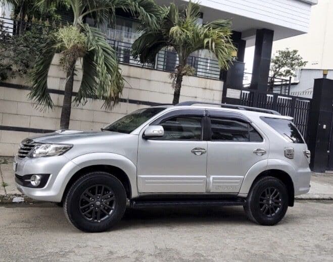 Private Airport Transfer between Tan Son Nhat (SGN) Airport Transfer and Ho Chi Minh City