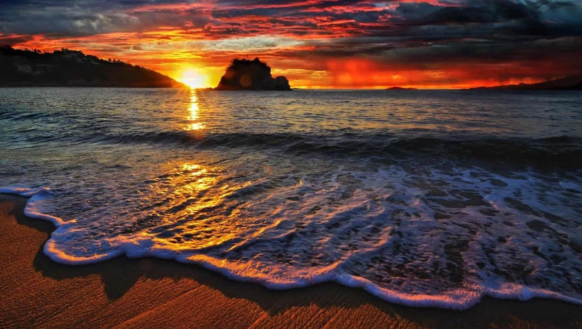 Pêche au calamar au coucher du soleil et de nuit depuis l'île de Phu Quoc