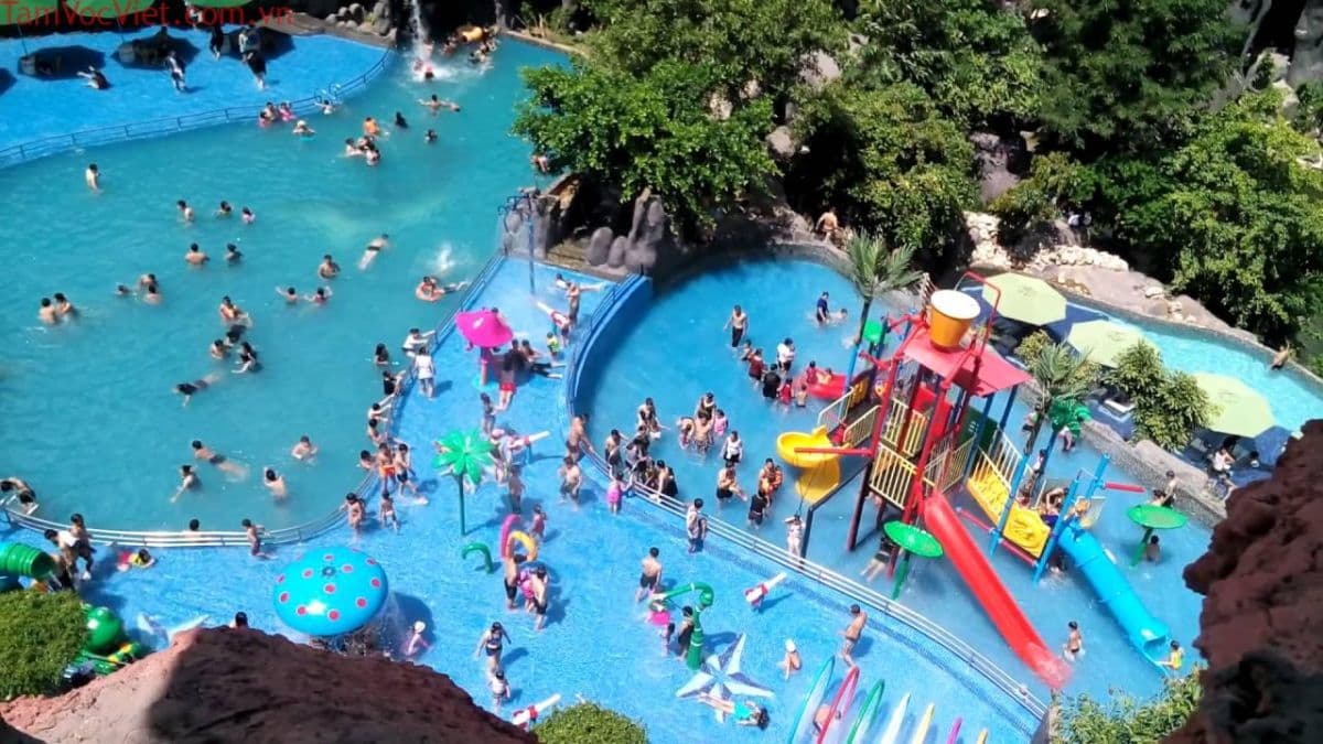 Dagtours naar Than Tai Mountain Hot Spring Park
