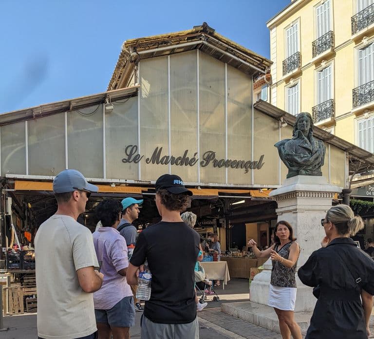 Antibes: tour a piedi di 2 ore nel centro storico
