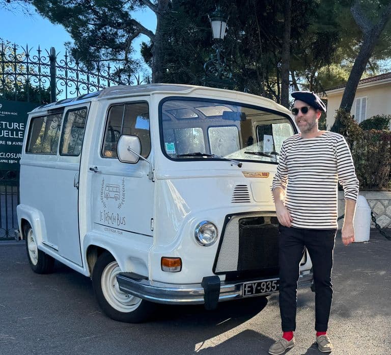 Cannes: City Tour em um Ônibus Vintage