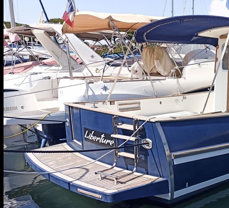 Cannes: Private Boat Trip to Lerins Islands & Cap d'Antibes