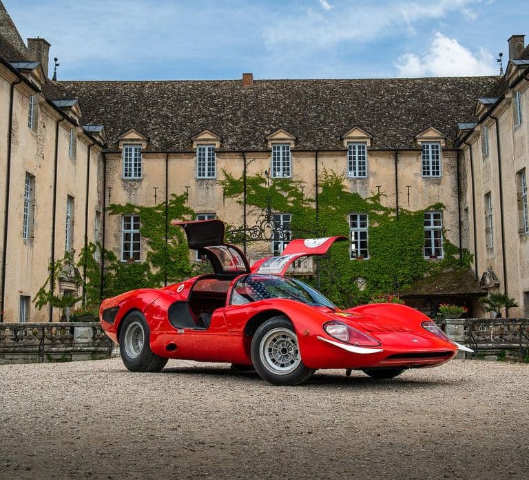 Conheça os museus do Château de Savigny: aviões, carros, motocicletas...