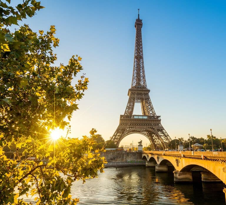 From Le Havre: Paris with River Cruise Shore Excursion