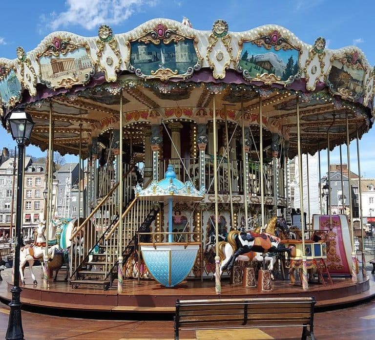 Partindo de Le Havre: Os Encantos Litorâneos de Honfleur e Deauville