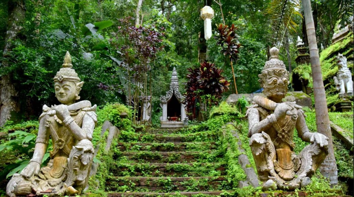 Chiang Mai City Tour : Unveiling Northern Temple Charms