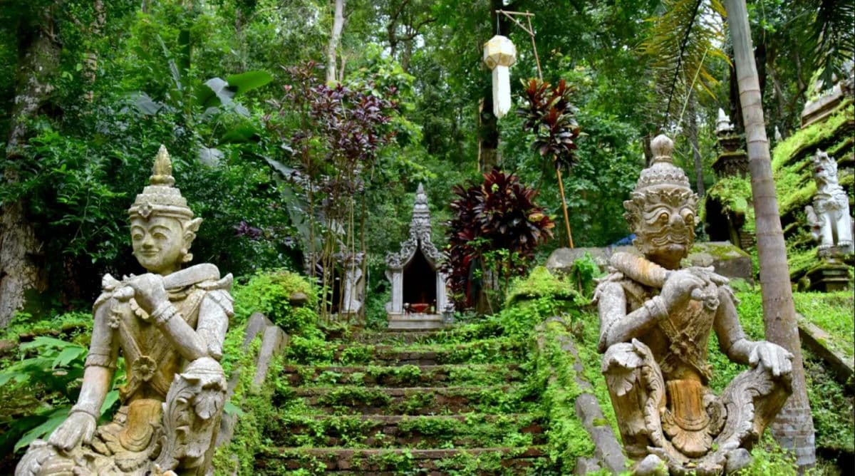 Chiang Mai City Tour : Unveiling Northern Temple Charms