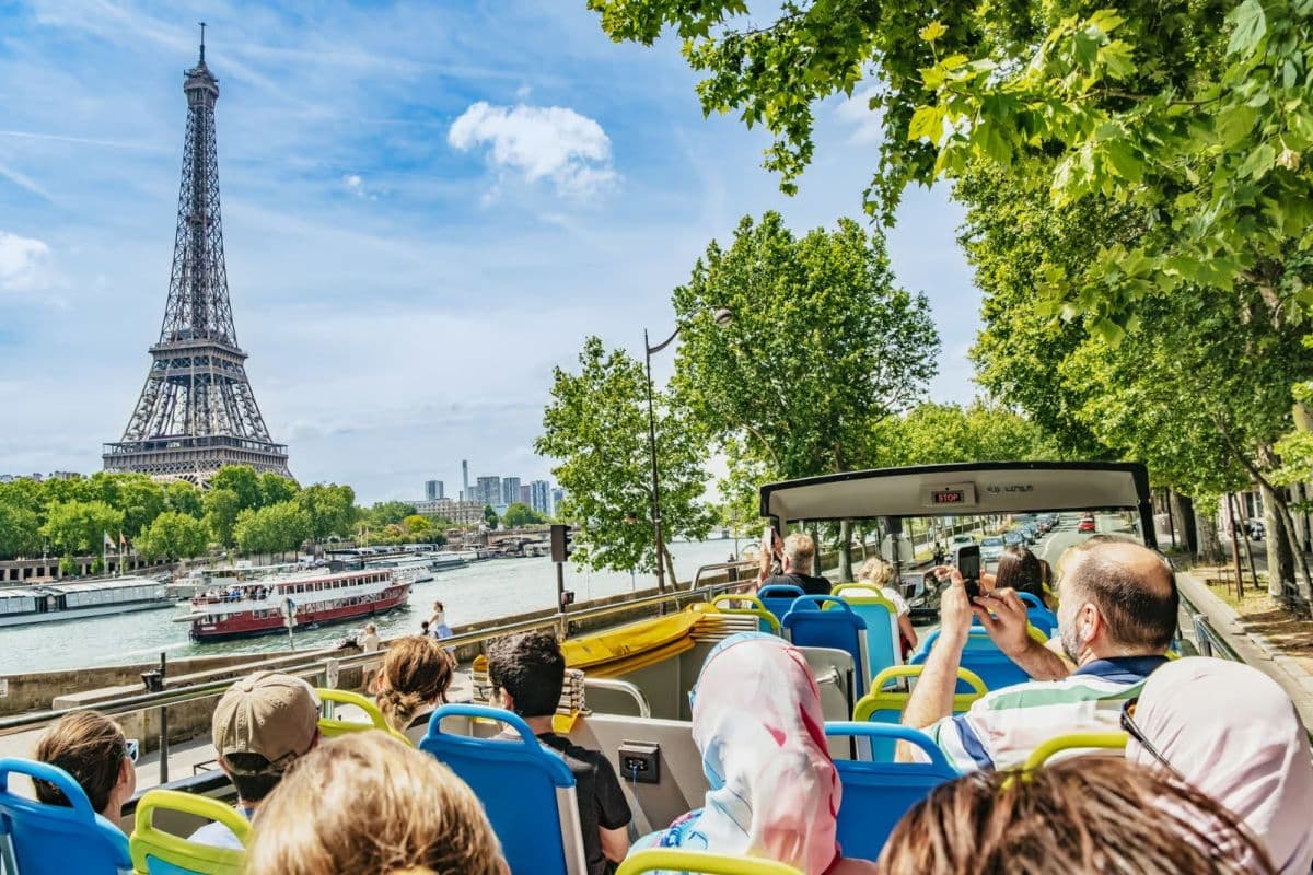 Paris: Tootbus Hop-on Hop-off (Optional River Cruise)