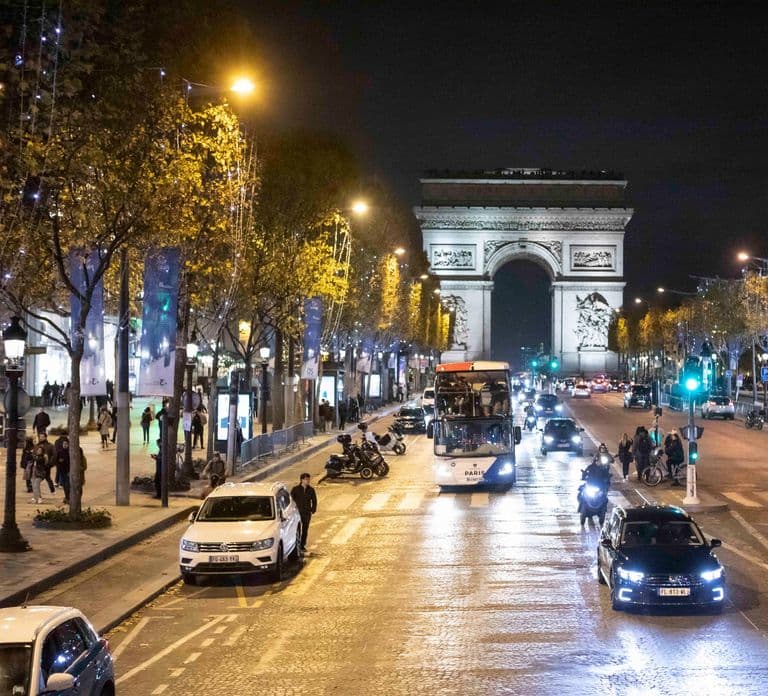 Paris: Tootbus Open-Top Christmas Bus Tour