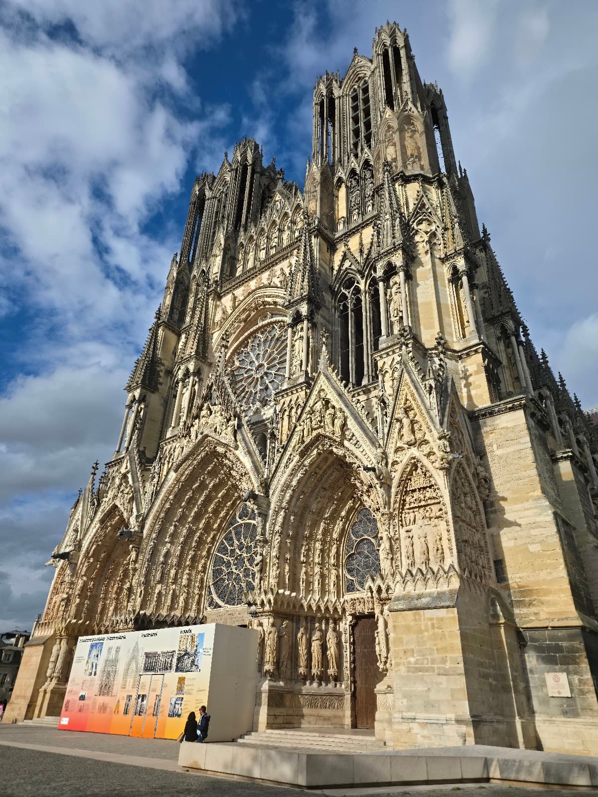 Reims: Guided Tour of Cathedral of Notre Dame de Reims