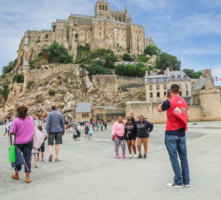 Da Parigi: Tour guidato di un'intera giornata a Mont Saint-Michel