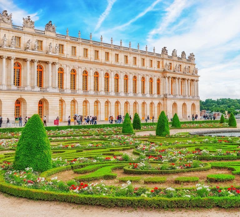From Paris: Versailles Palace Guided Tour with Bus Transfers