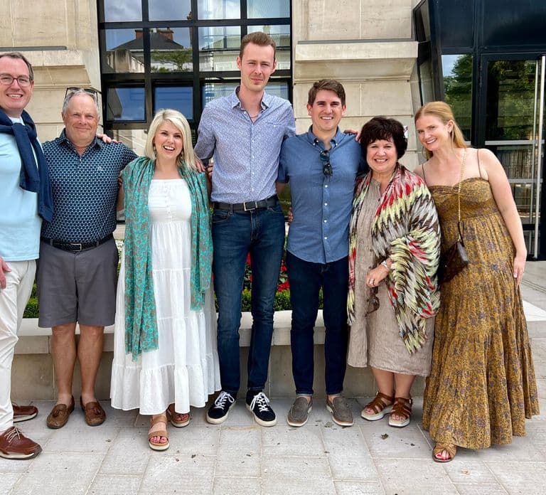 From Reims: Day Trip to Veuve Clicquot Family Grower & Lunch