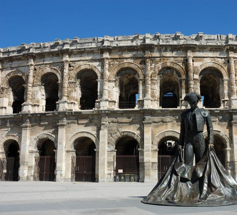 Nîmes: Ticket voor het Romeinse Amfitheater & Audiotour door de Oude Stad