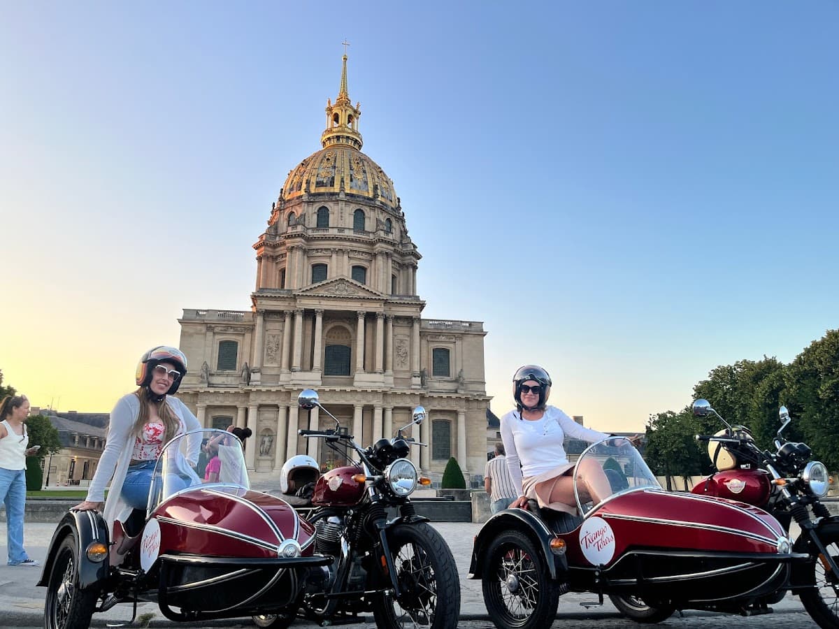 Paris by sidecar 1HR Tour