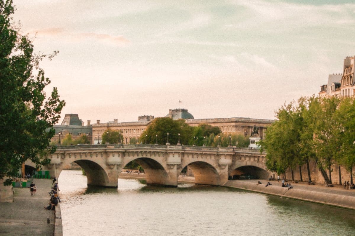 Coleção de Tour de Áudio Autoguiado em Paris