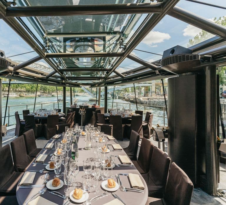 París: Crucero con almuerzo de 2 horas por el río Sena con menú de 3 platos