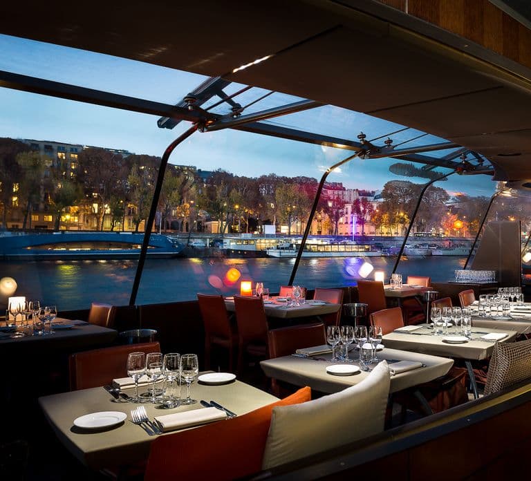 París: Crucero con cena de 3 platos y vino por el río Sena