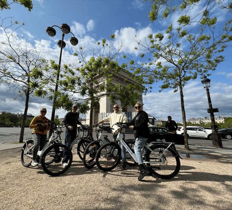 Parigi: Tour guidato pomeridiano in e-bike per piccoli gruppi
