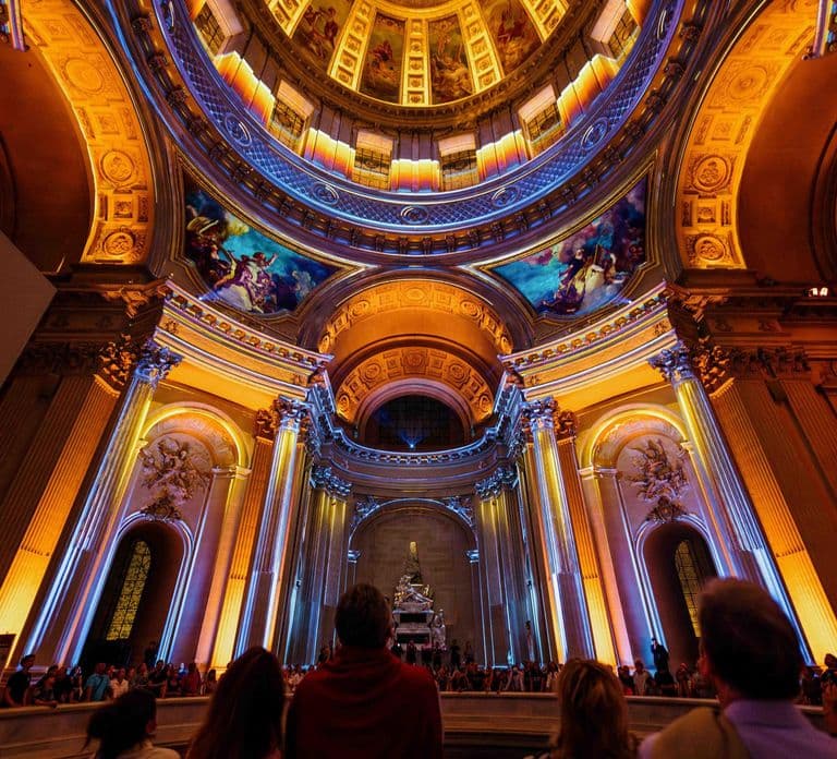 Paris: Ingresso para a Experiência Imersiva Aura Invalides