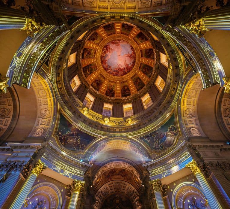 Paris: Ingresso para a Experiência Imersiva Aura Invalides