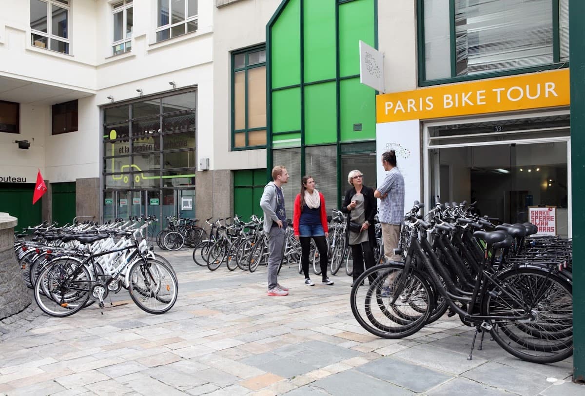 Paris: City Highlights Bike Tour