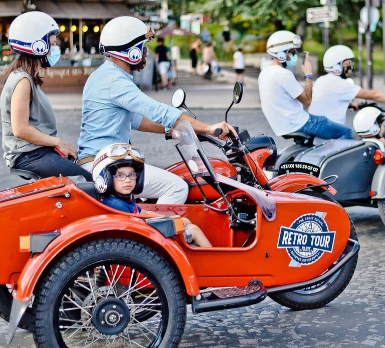 Parigi: Tour delle attrazioni della città in sidecar d'epoca