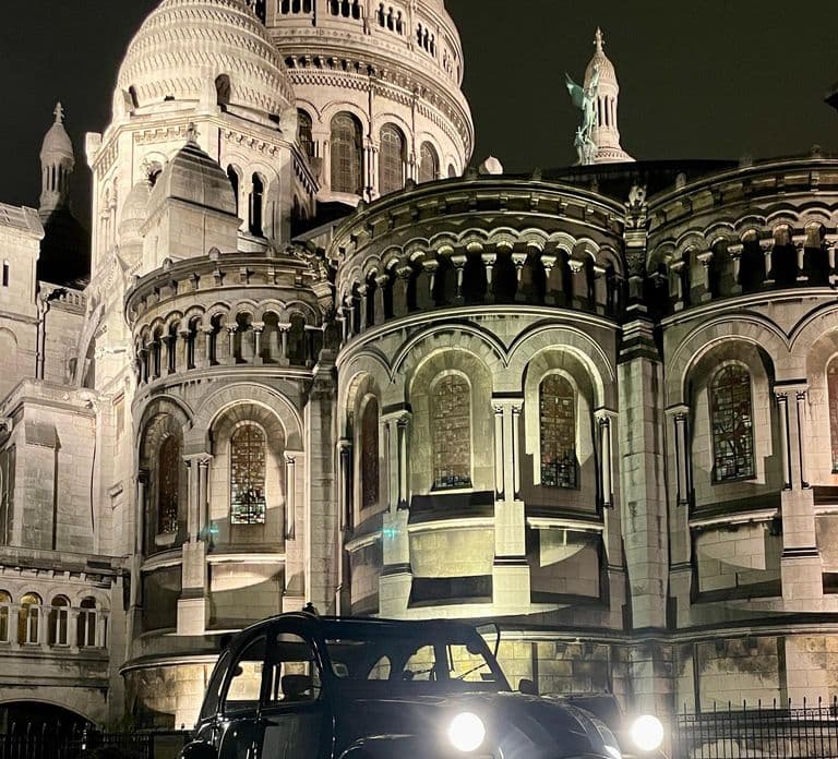 Paris: Classic Tour in a 2CV