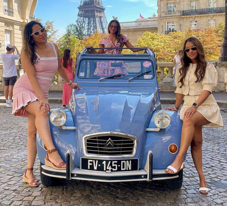 Paris: Classic Tour in a 2CV