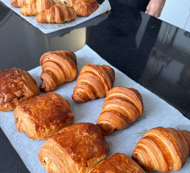 Paris : Cours de pâtisserie : apprenez à faire des croissants avec un chef