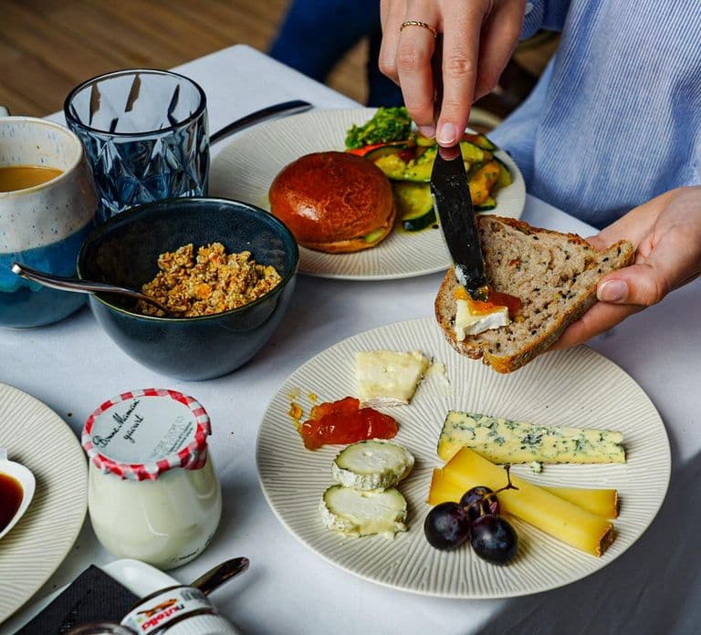 Paris: Cruise on the Seine with Brunch