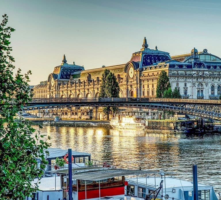 Paris: Cruzeiro Diurno ou ao Pôr do Sol com Bebida, Sorvete ou Sobremesa