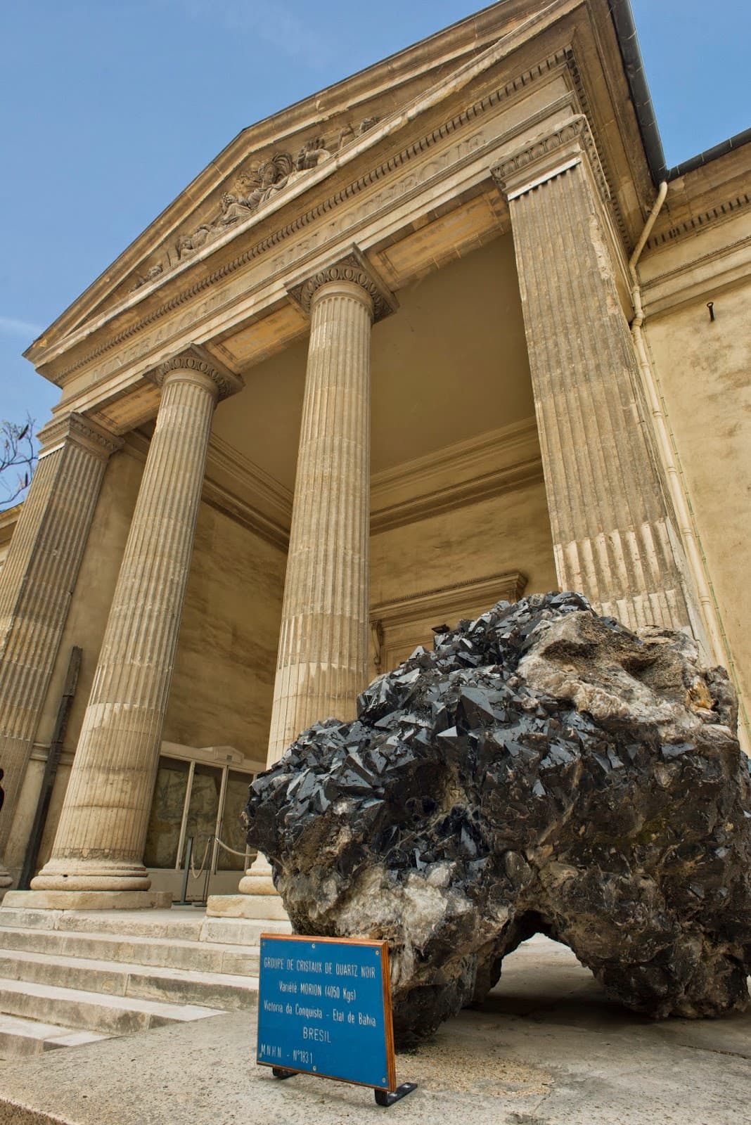 Gallery of Mineralogy and Geology