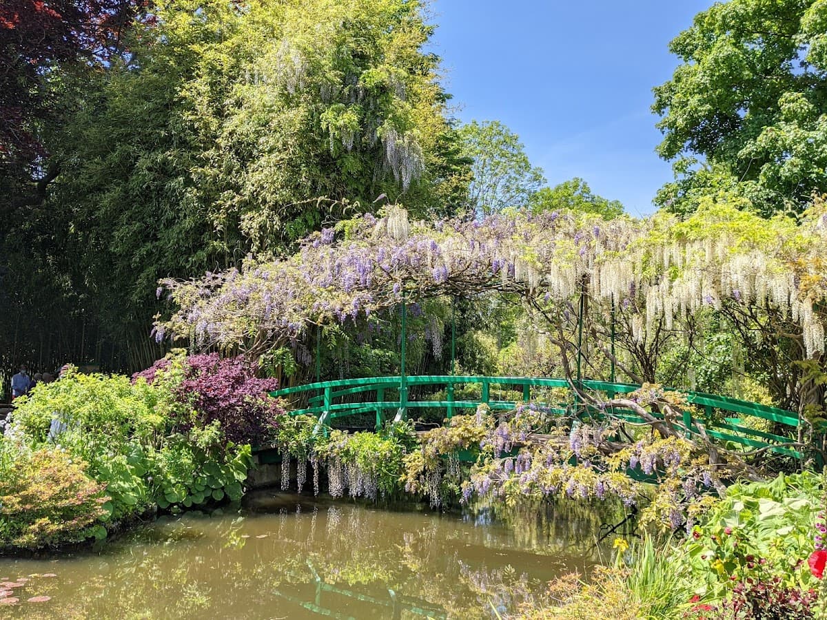 Giverny: Monet's House and Gardens Guided Tour