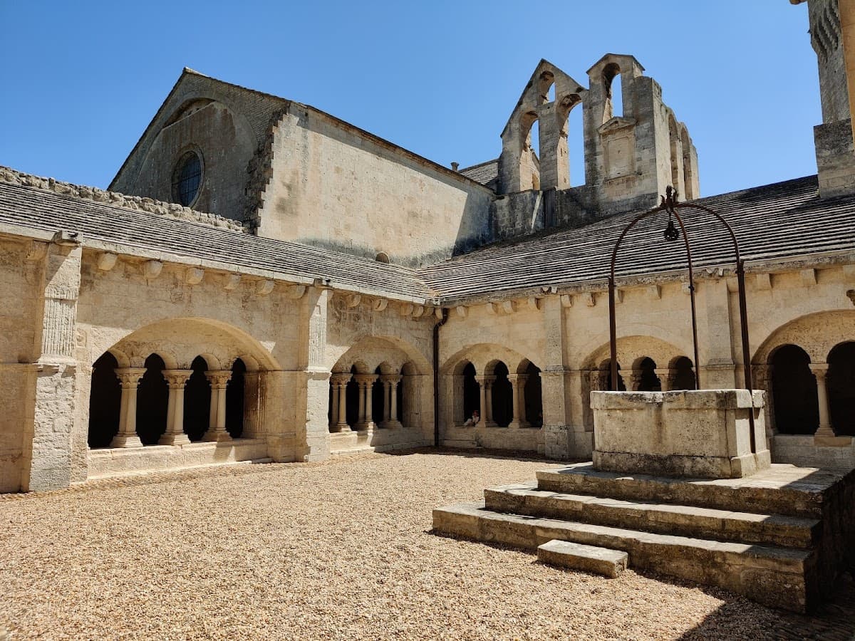 Abbaye de Montmajour